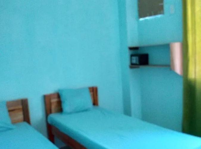 Meralona's Place Gasthuis Tunga (Cebu)